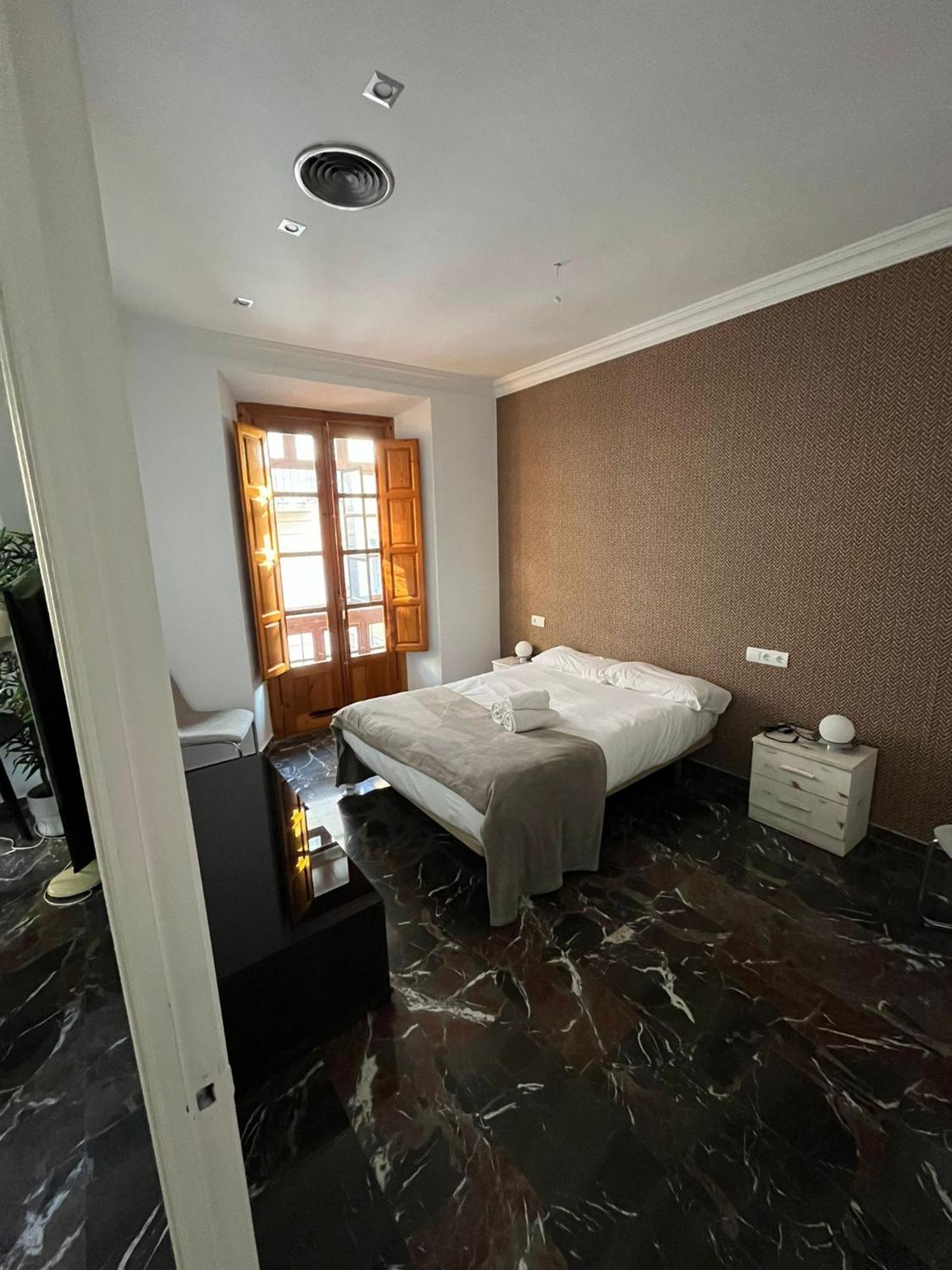 Qh Ayuntamiento Apartment Гранада Екстериор снимка